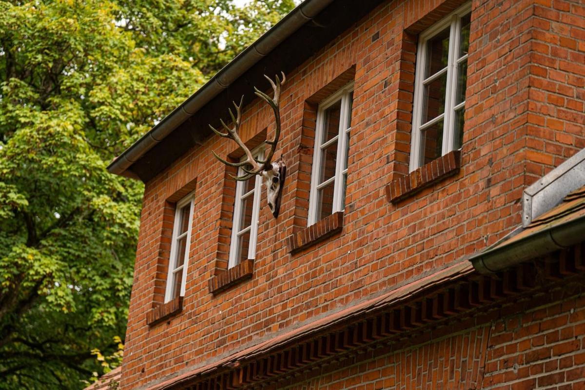 Wald- Und Seeidyll Im Historischen Forsthaus 네우루핀 외부 사진